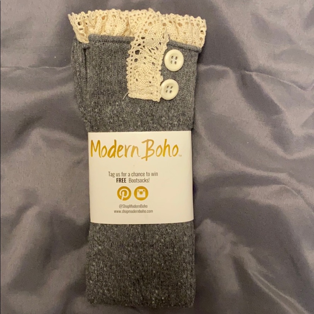 🦋NWT Modern Boho dark gray boot socks